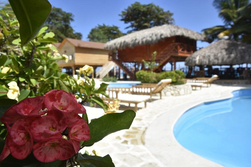 Hotel Sea Breeze Paraiso  Exterior photo